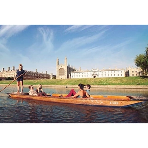 Buy A Gift Cambridge Self-Punting Boat Ride for Up to Six People