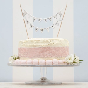 Getting Personal Vintage Lace - Just Married Cake Bunting White